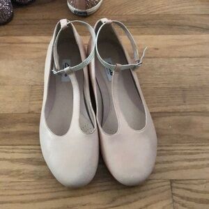 Clarks Narrative t strap ballet flats
